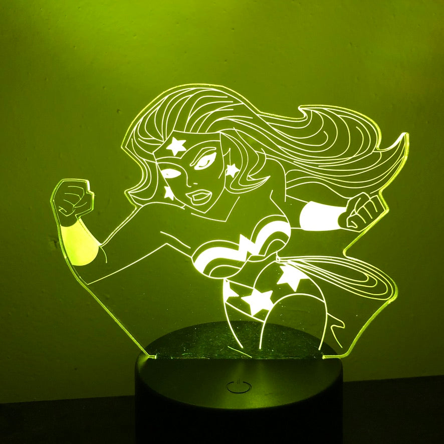 WONDER WOMAN 3D NIGHT LIGHT - Eyes Of The World